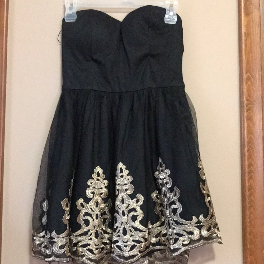 Black strapless dress